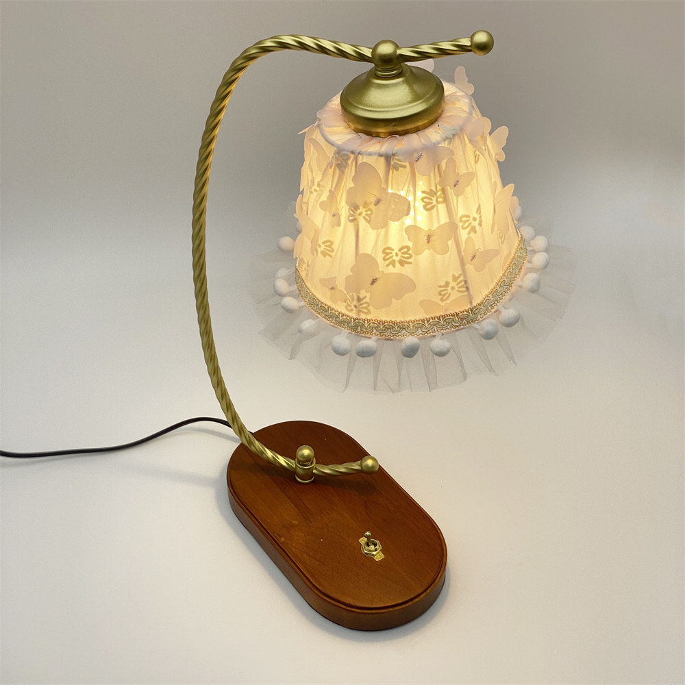 Decorative Nordic Perfect Dimensions Desk Lamp